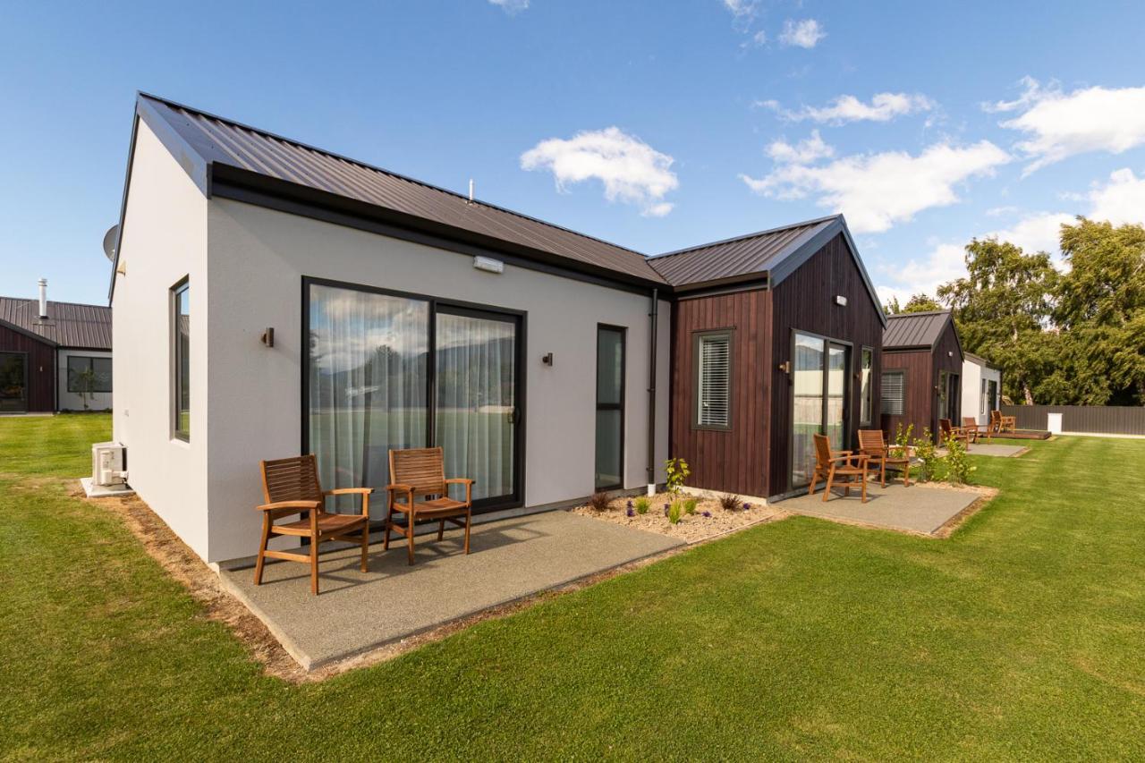 Annies On Milford Motel Te Anau Bagian luar foto